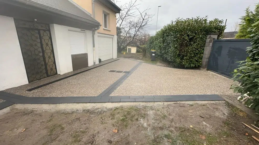 Allée Béton Désactivé à Clermont ferrand