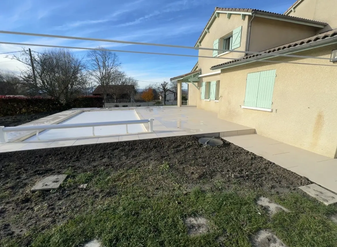 Piscine Familiale Sur-Mesure à Saint andré le coq