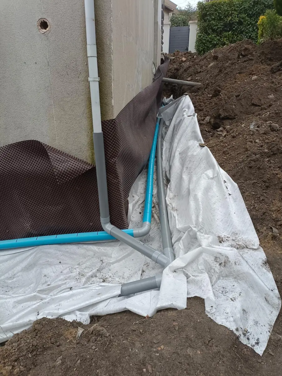 Création en cours d’un aménagement extérieur à Clermont-Ferrand