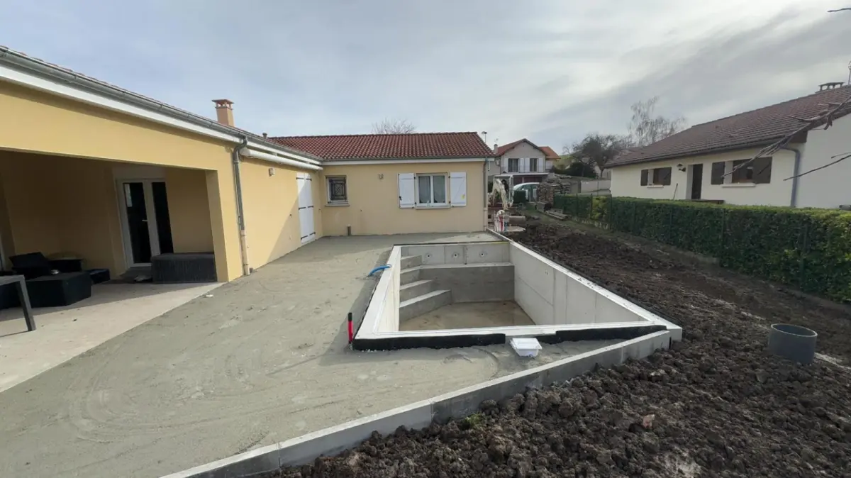 Piscine 6 x 3 à Chauriat