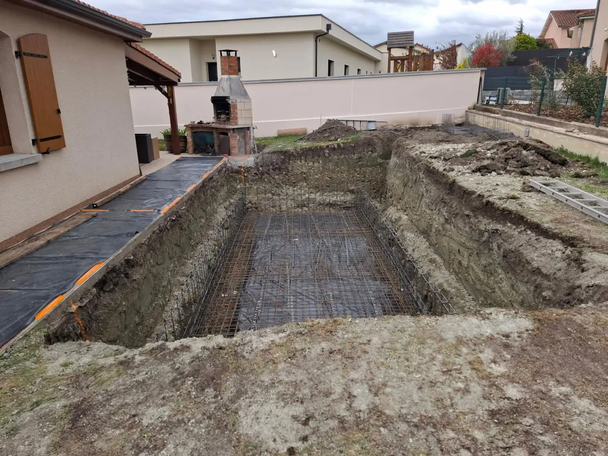 Piscine béton 7,5 x 2,9 à Cébazat - photo 5