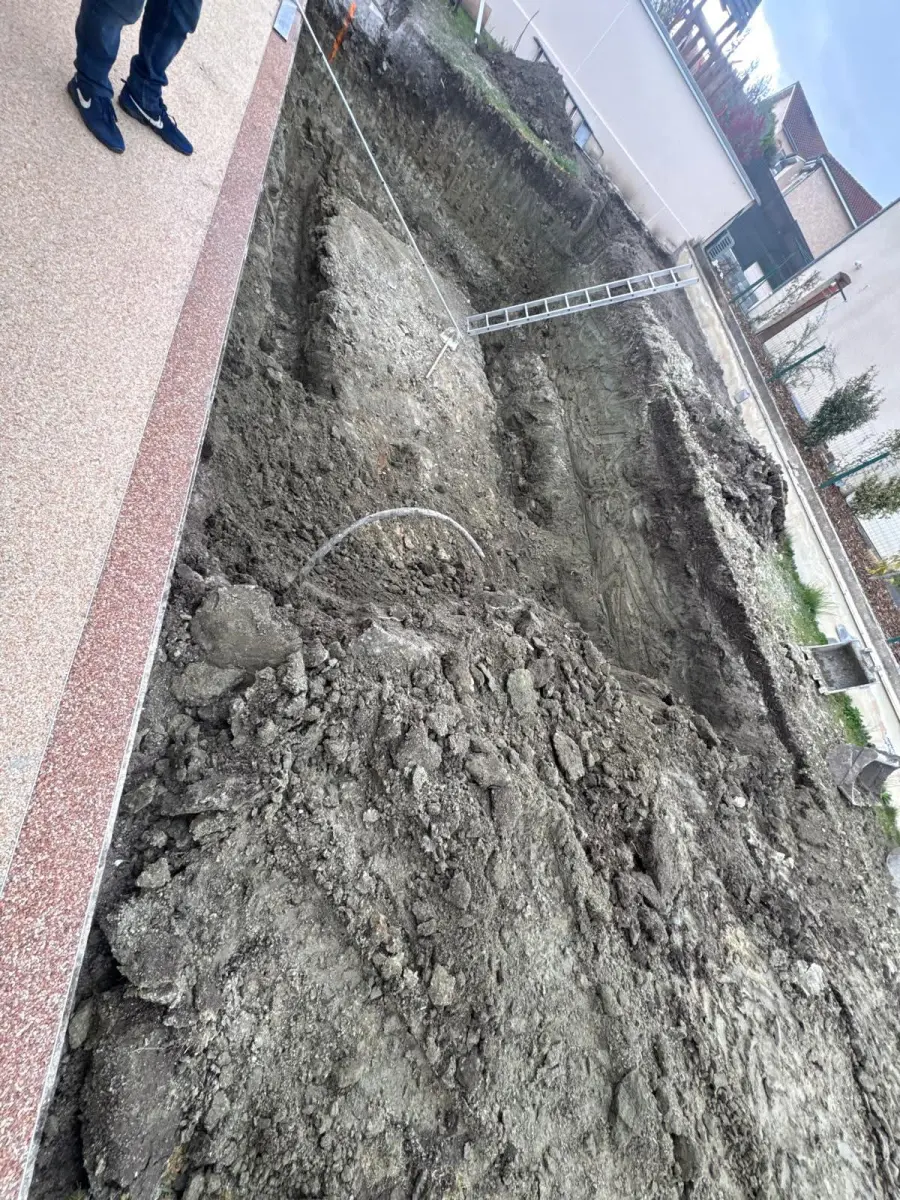 Piscine béton 7,5 x 2,9 à Cébazat - photo 17